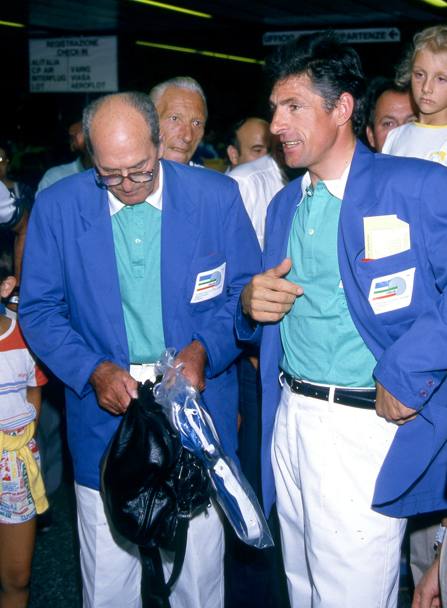 Con Francesco Moser nel 1986 (Olycom)